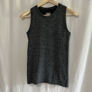 Athleta Size Small Black Gray Ribbed Sleeveless Shirt Top Ribbed Muscle Tee